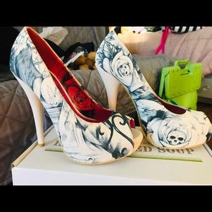 Iron Fist Gates Sole size 7